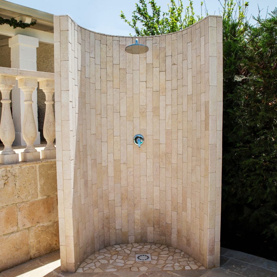 Luxury Vale Villa